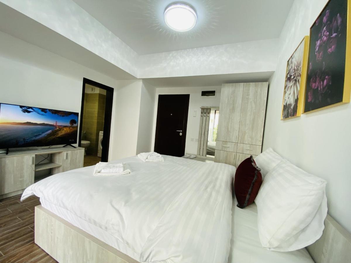 New City Studios With Balcony Bucarest Esterno foto