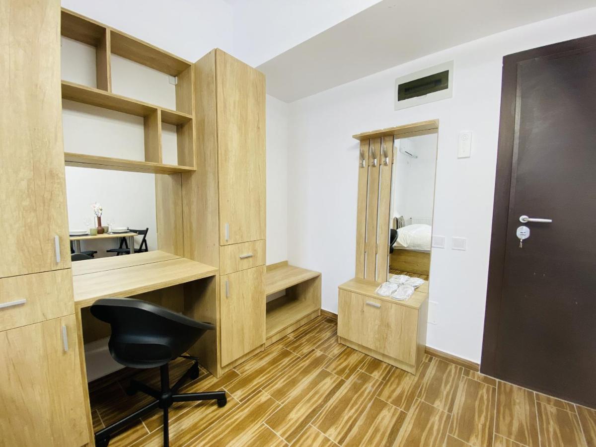 New City Studios With Balcony Bucarest Esterno foto