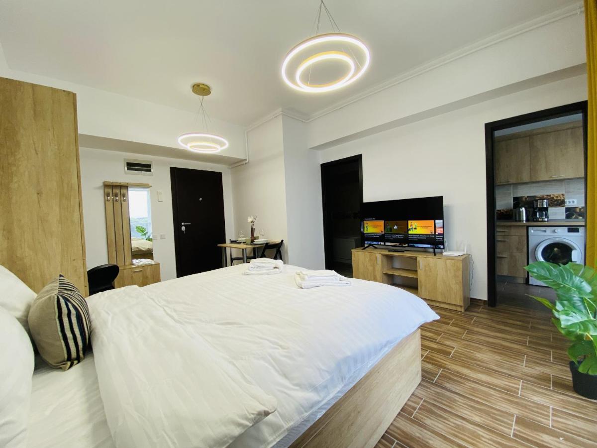 New City Studios With Balcony Bucarest Esterno foto